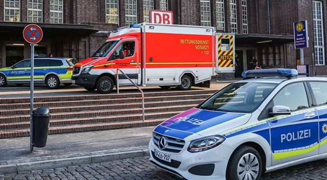 Almanya’da hızlı trende bıçaklı saldırı: 1 ölü, 2 yaralı